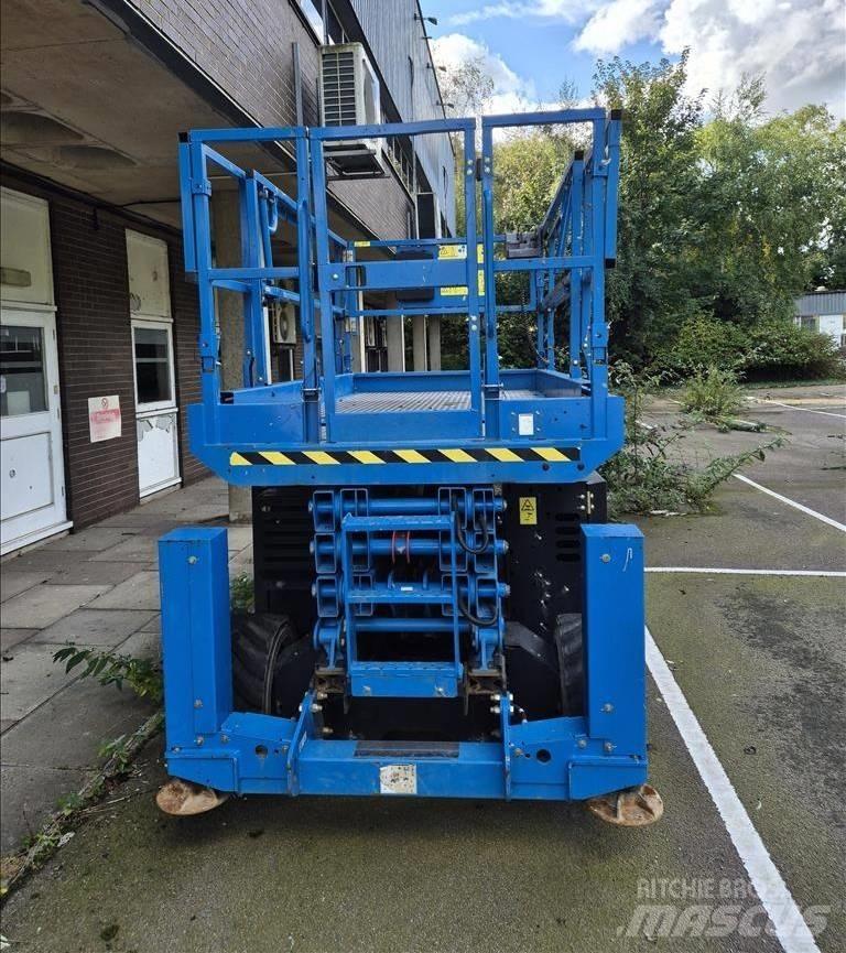 Genie GS 3369 RT Scissor lifts