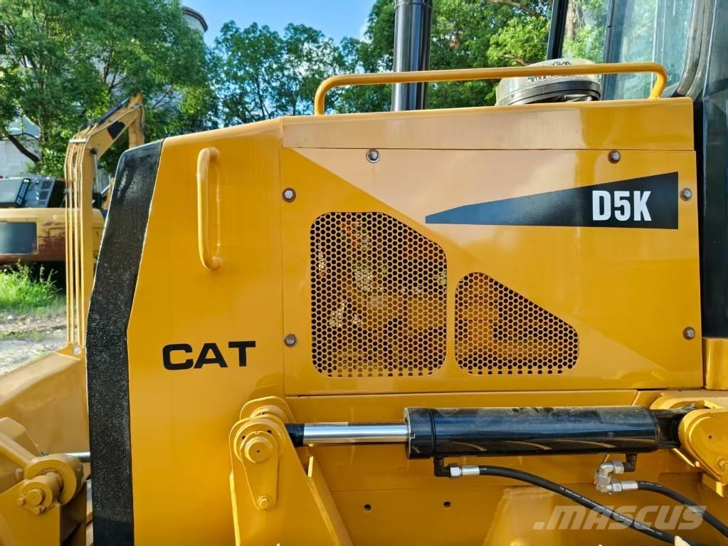 CAT D 5 K Crawler dozers