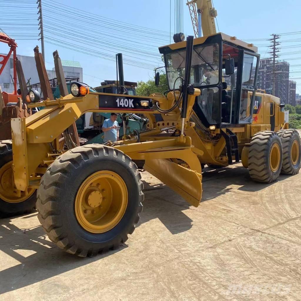 CAT 140 K Graders