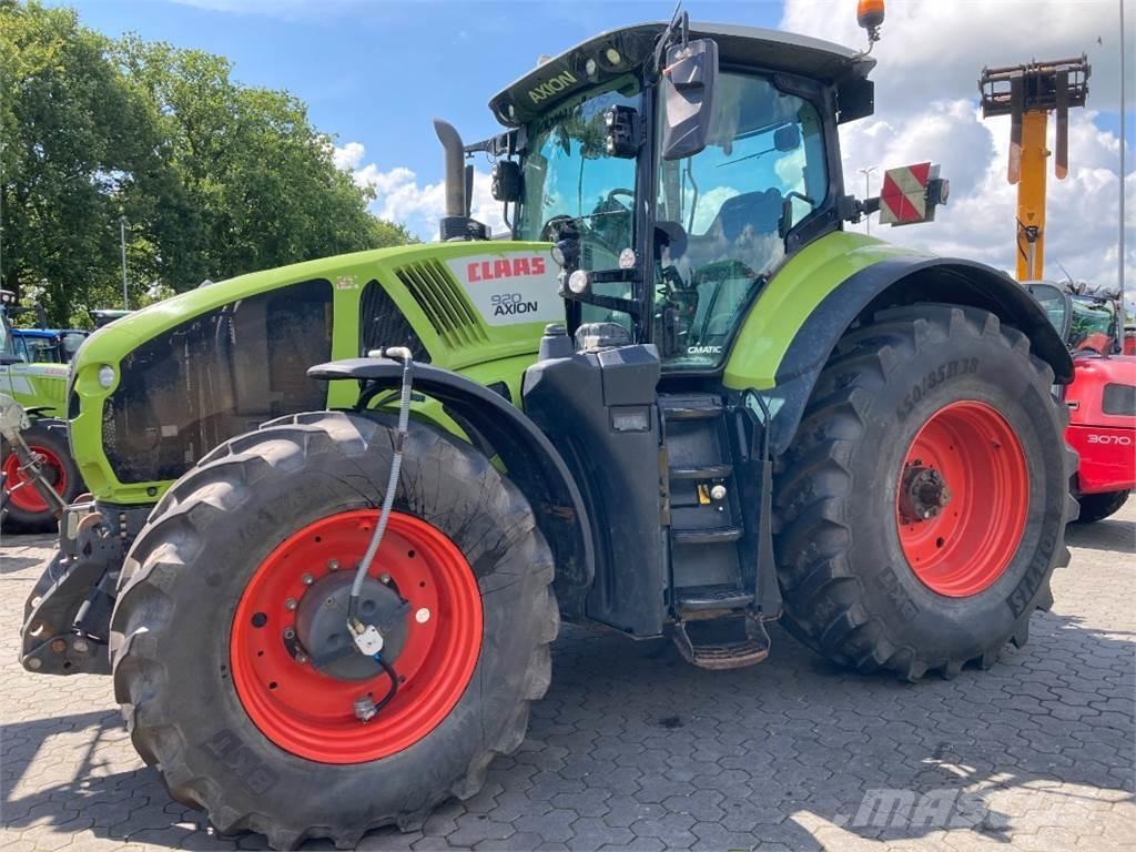 CLAAS Axion 920 Tractors