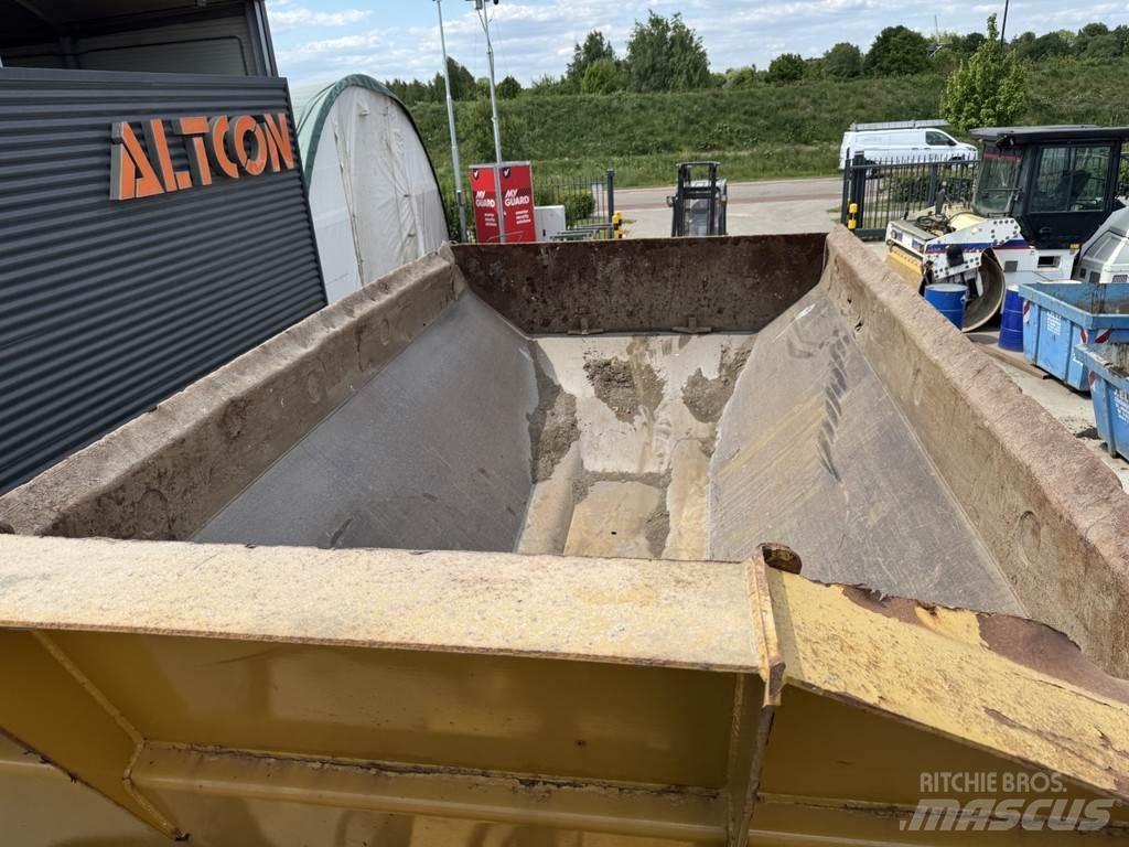 CAT 730C Site dumpers