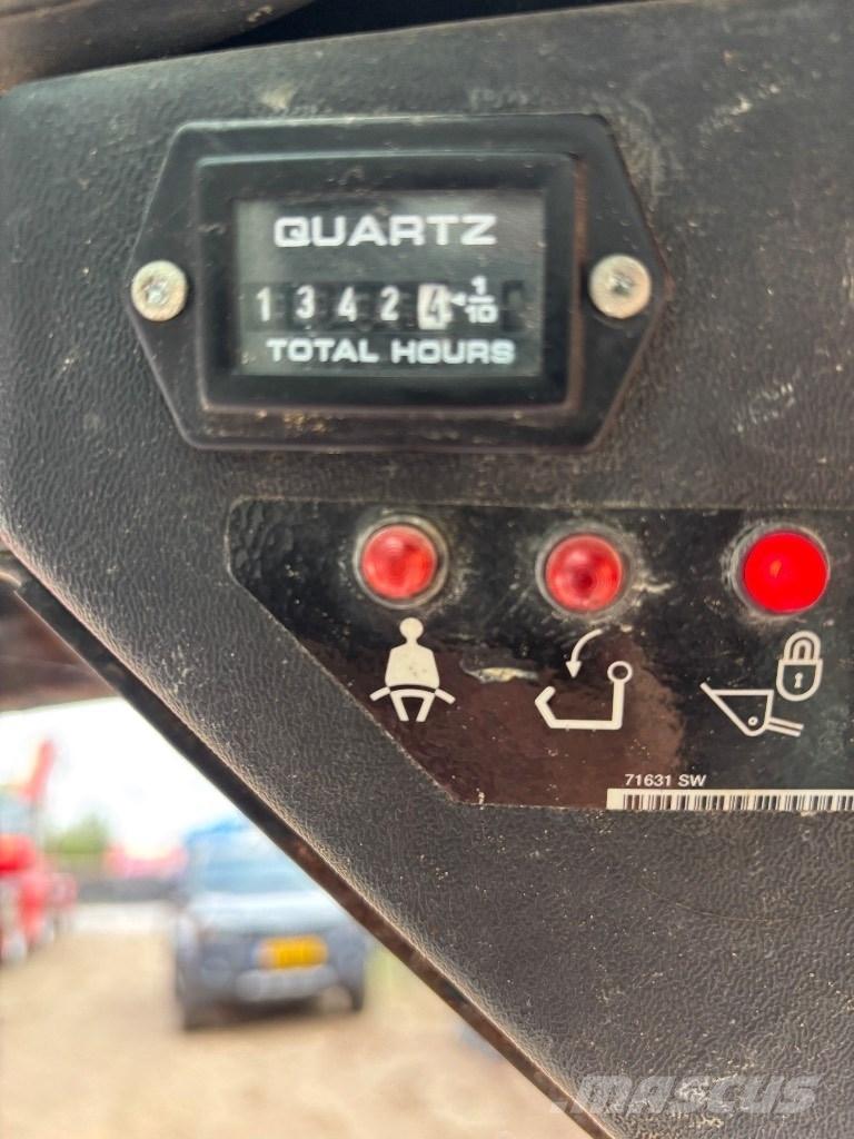 Bobcat S 70 Skid steer loaders