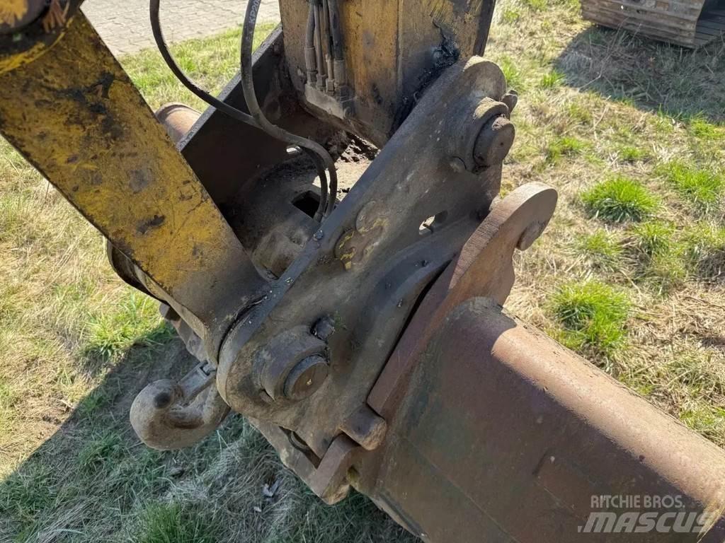New Holland E215 Crawler excavators