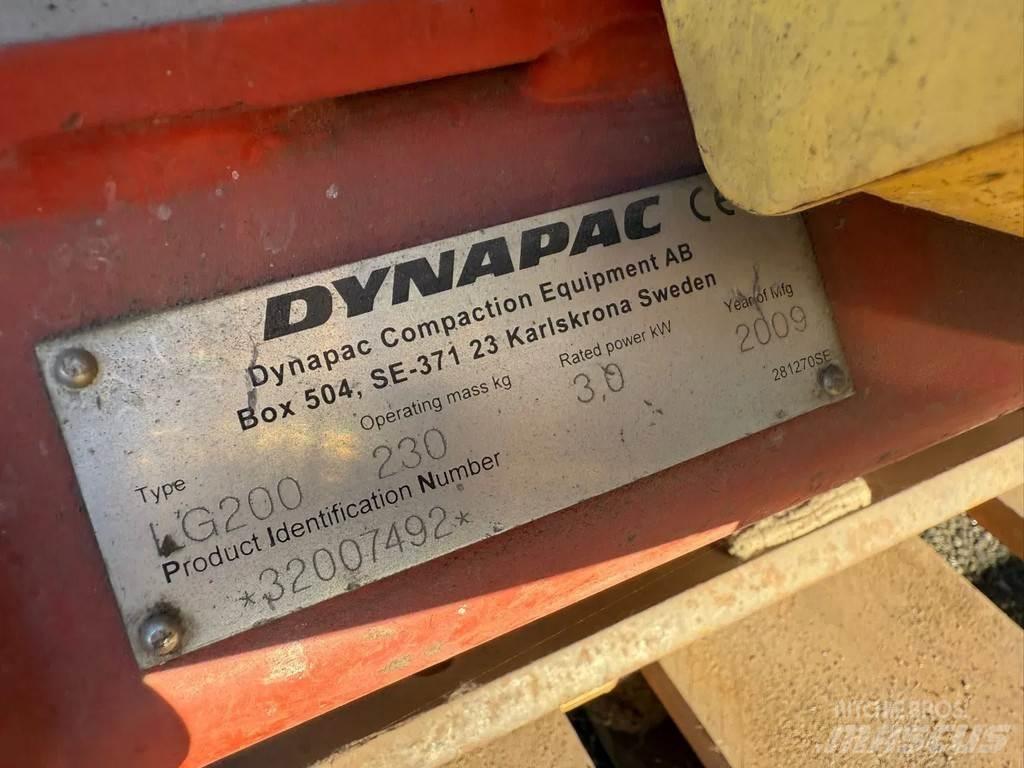 Dynapac LG200 Plate compactors