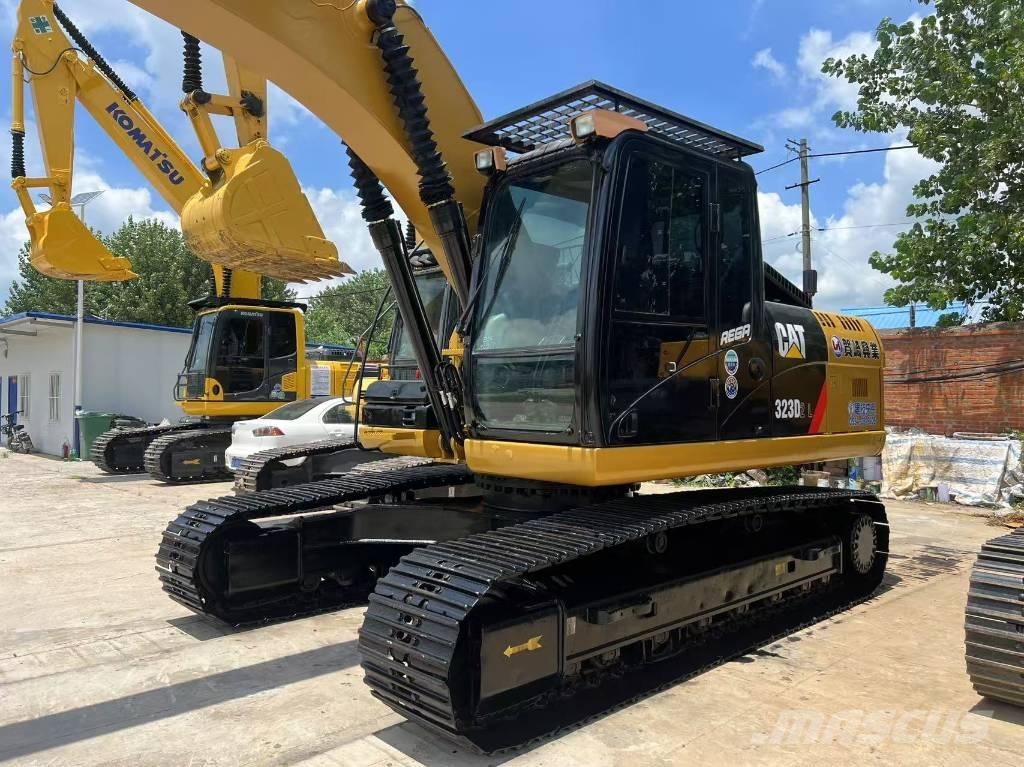 CAT 323 D L Crawler excavators