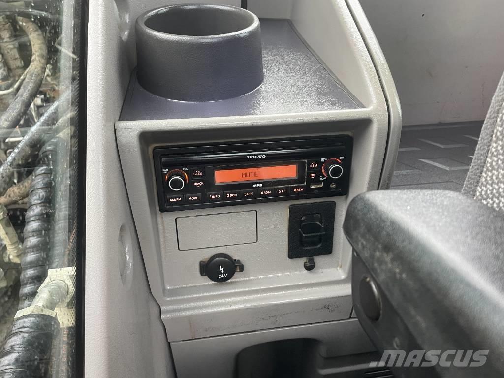 Volvo EC 140 EL Crawler excavators