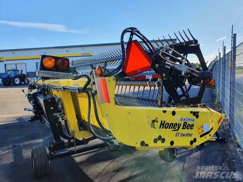 Honey Bee ST21 Swathers