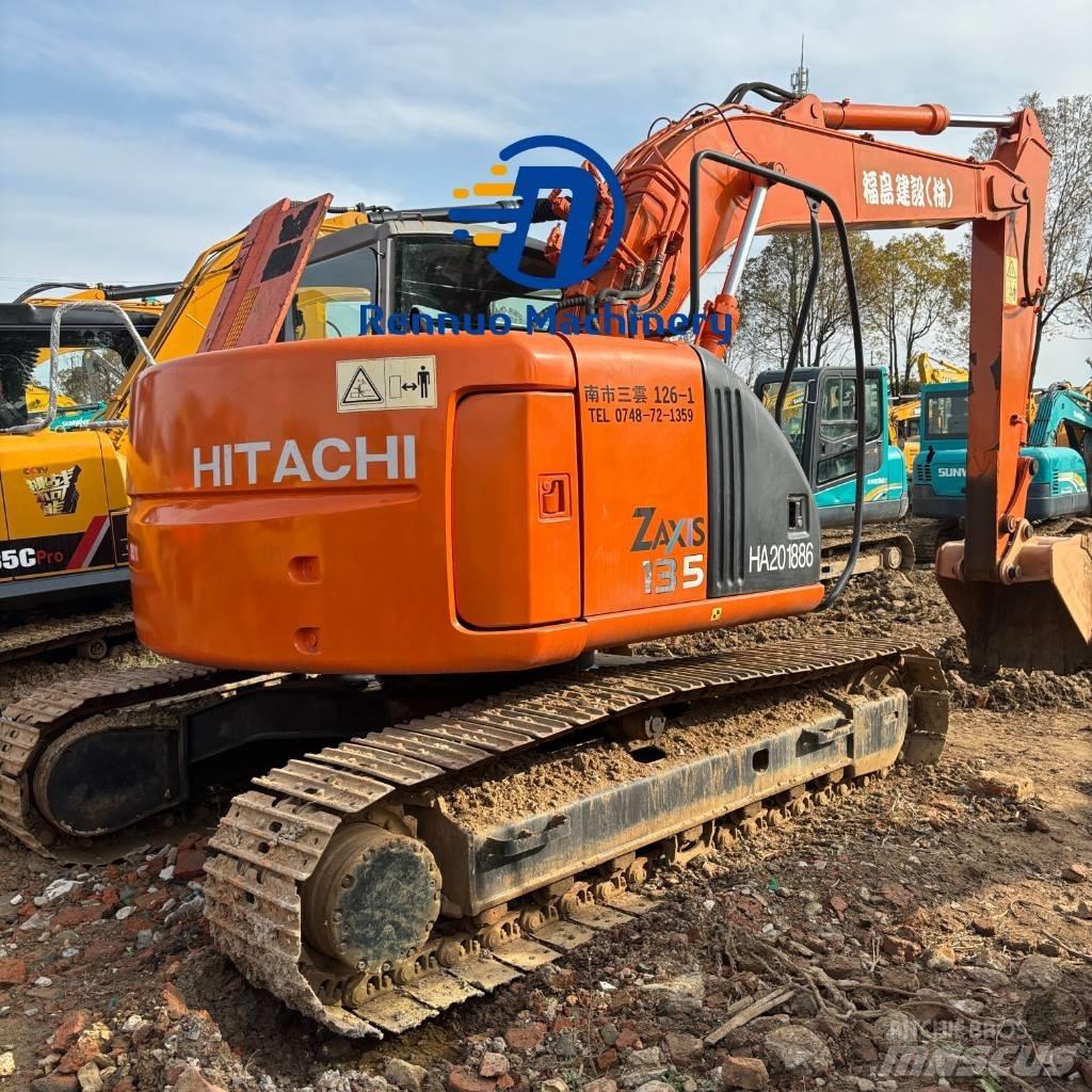 Hitachi ZX 135 US Crawler excavators