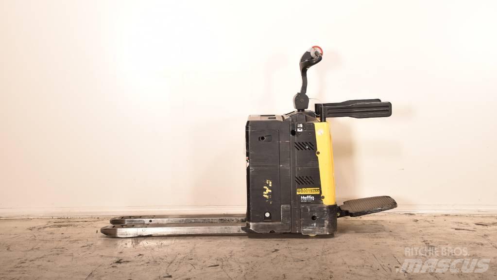 Hyster P 2.0 S Low lifter with platform