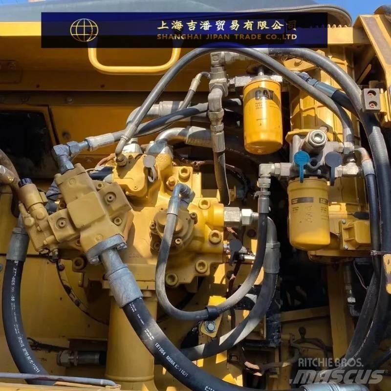CAT 340 D Crawler excavators