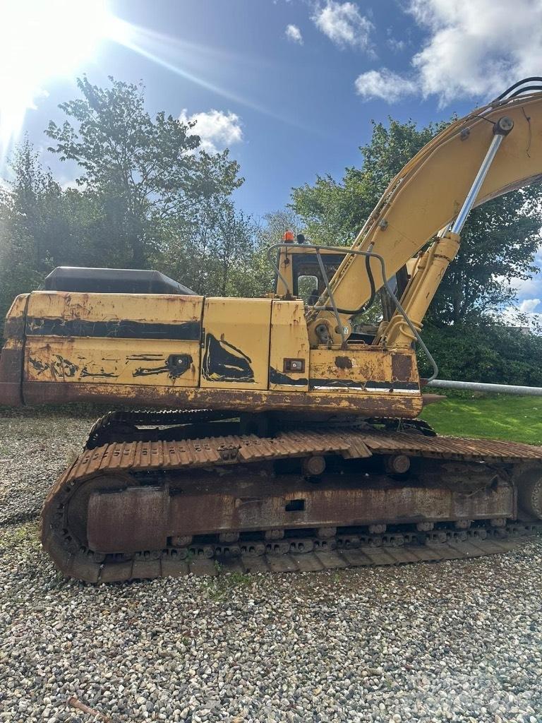 CAT 325 L Crawler excavators