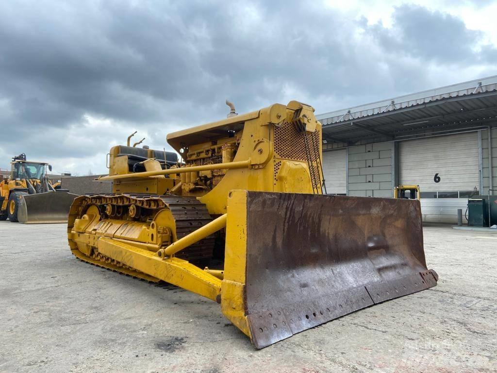 CAT D 8 Crawler dozers