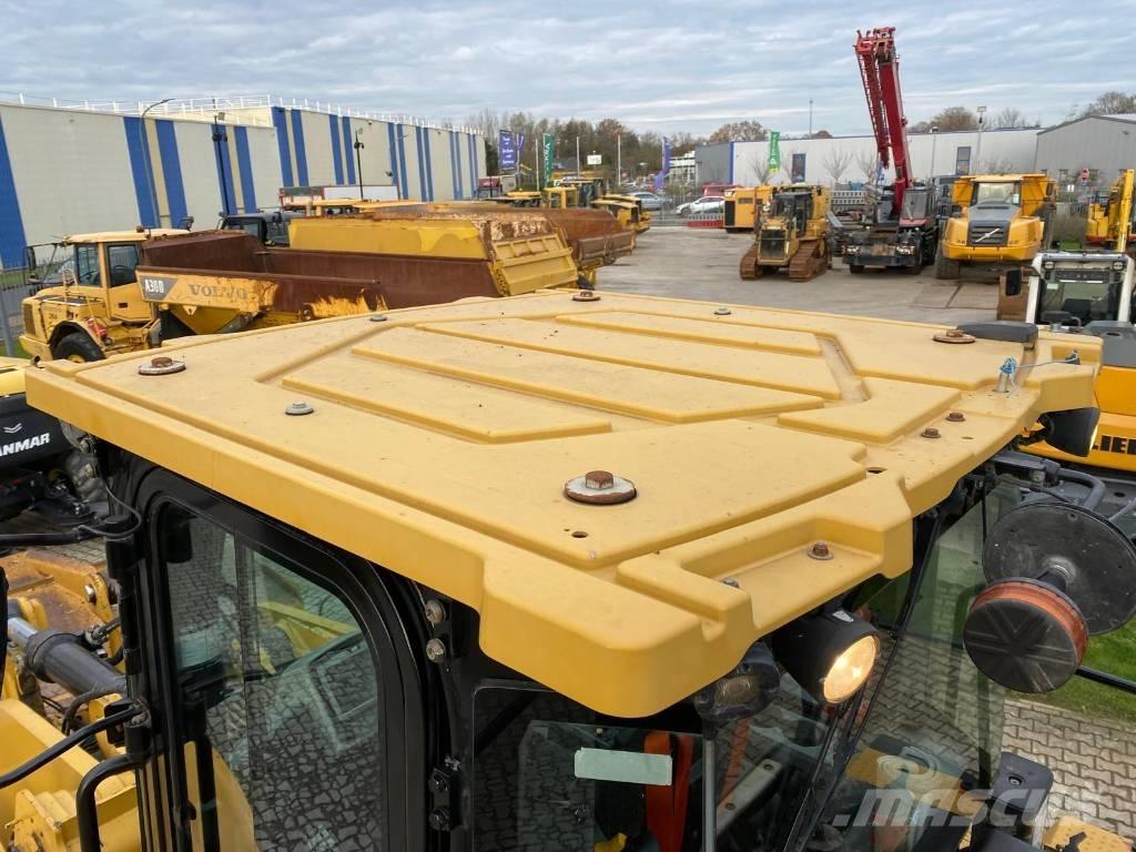 CAT 980M Wheel loaders