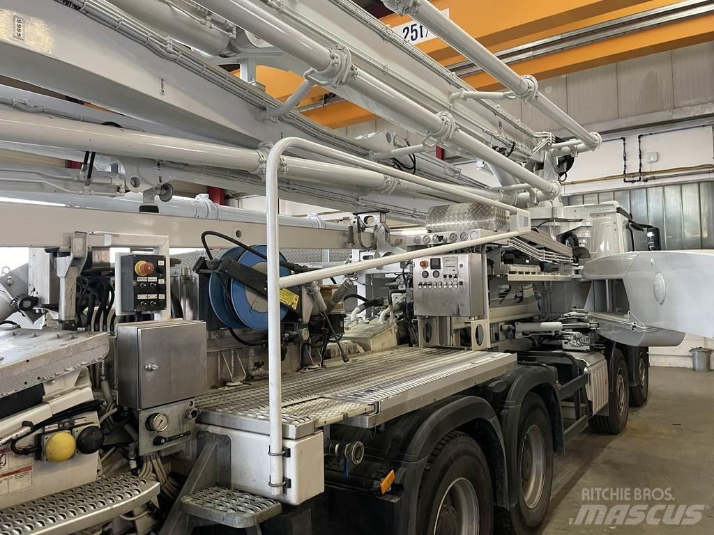 Liebherr THP 37 Concrete pump trucks