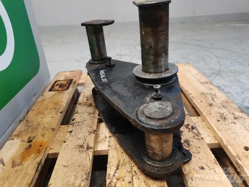CAT TH 330 {Banan} Booms and arms