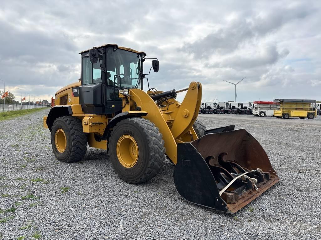 CAT 926M Wheel loaders