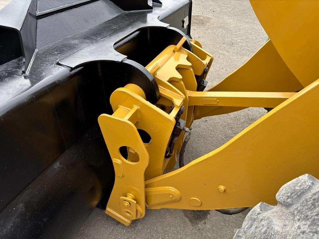 CAT 926M Wheel loaders