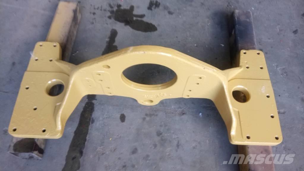 CAT 245 Chassis and suspension