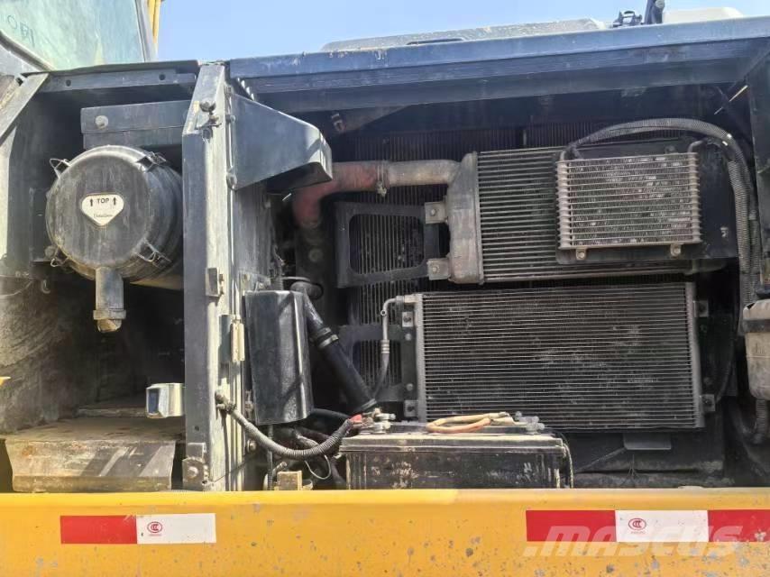 Sumitomo SH200 Crawler excavators