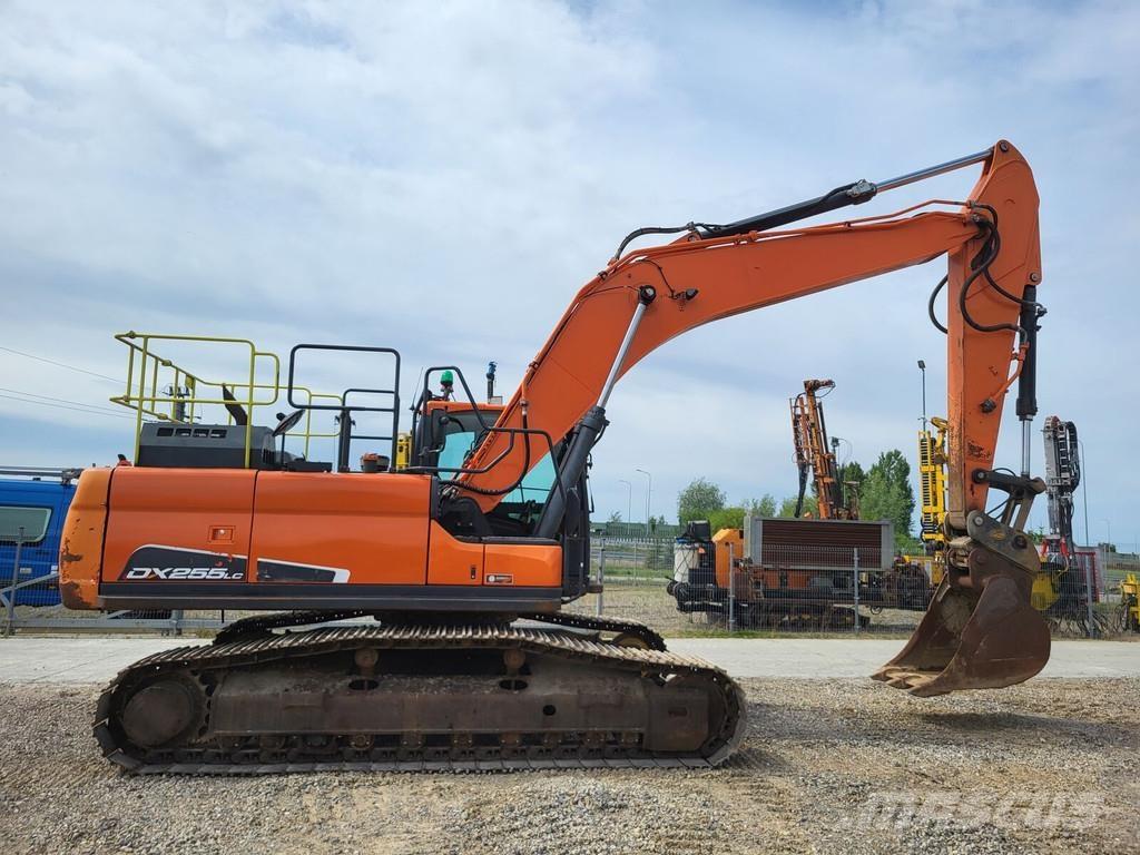 Doosan DX255LC-5 Crawler excavators