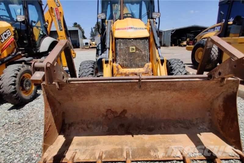 JCB 3CX 4X4 Backhoe loaders
