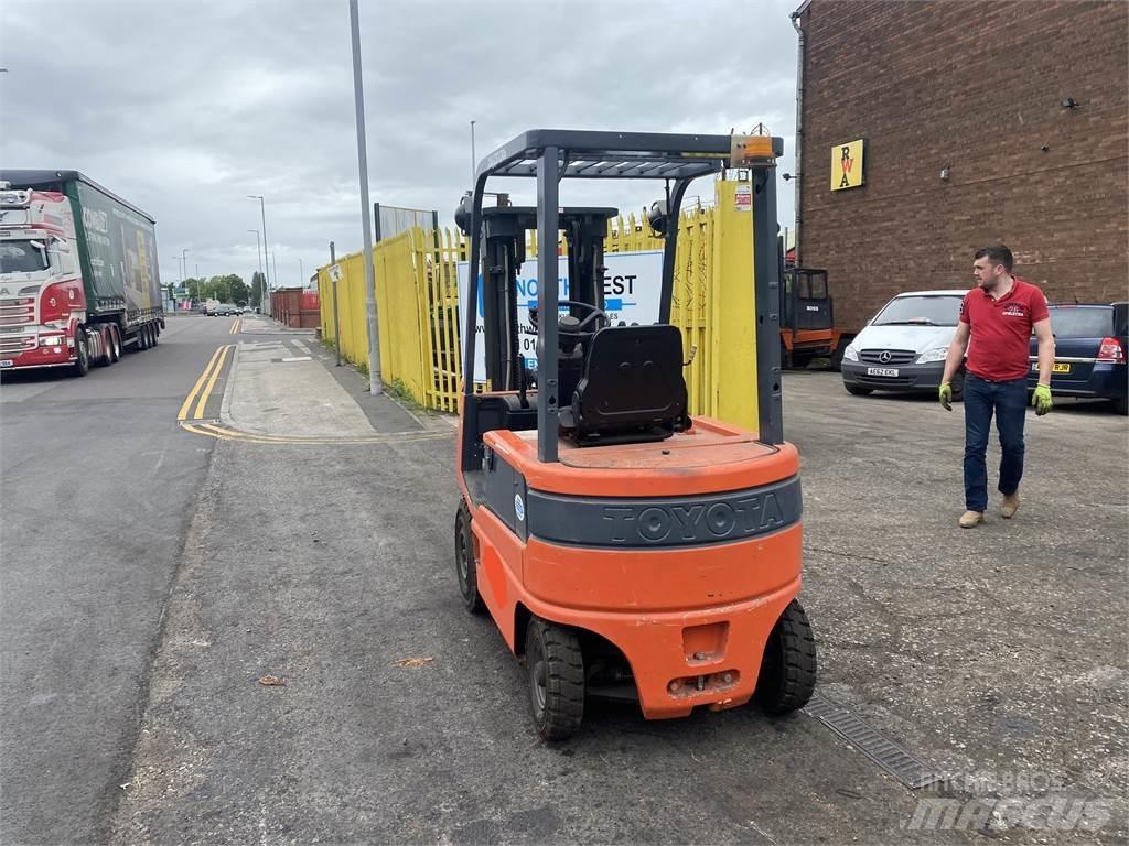 Toyota FBM16 Electric forklift trucks