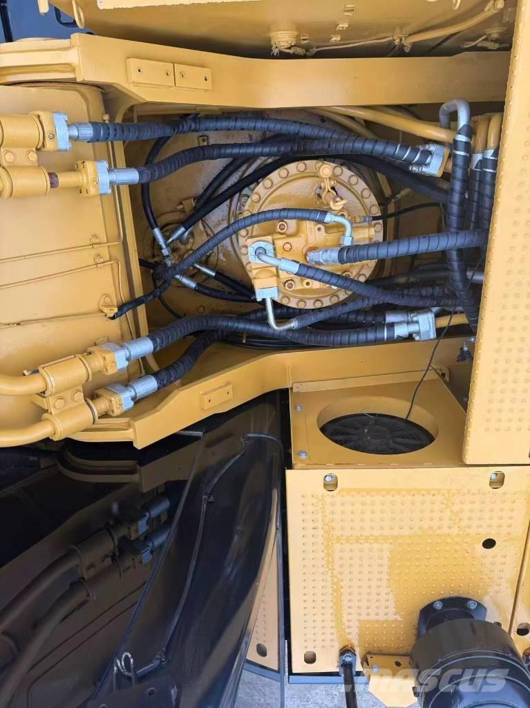 CAT 340 D L Crawler excavators