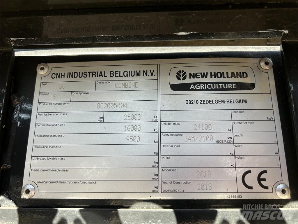 New Holland CR 8.90 Combine harvesters