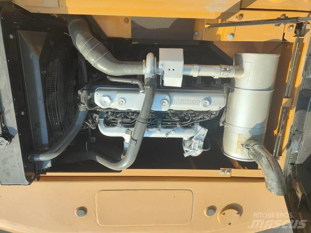Sany SY 215 C-9 Crawler excavators