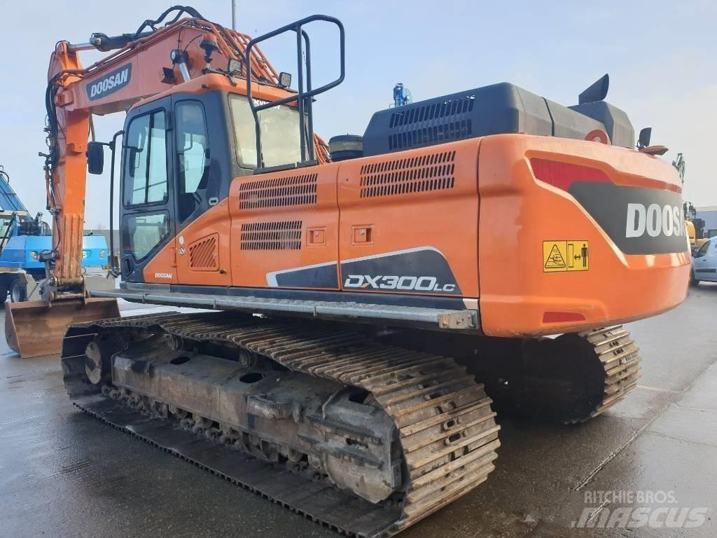 Doosan dx300 Crawler excavators