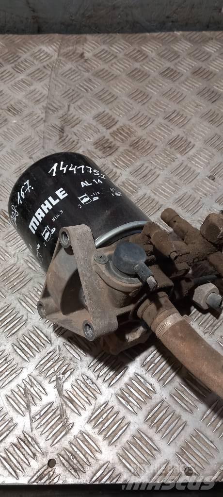 Scania 94 D.       1441751 Brakes