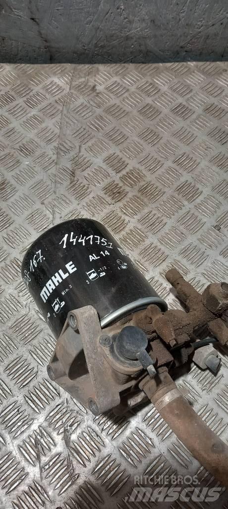 Scania 94 D.       1441751 Brakes