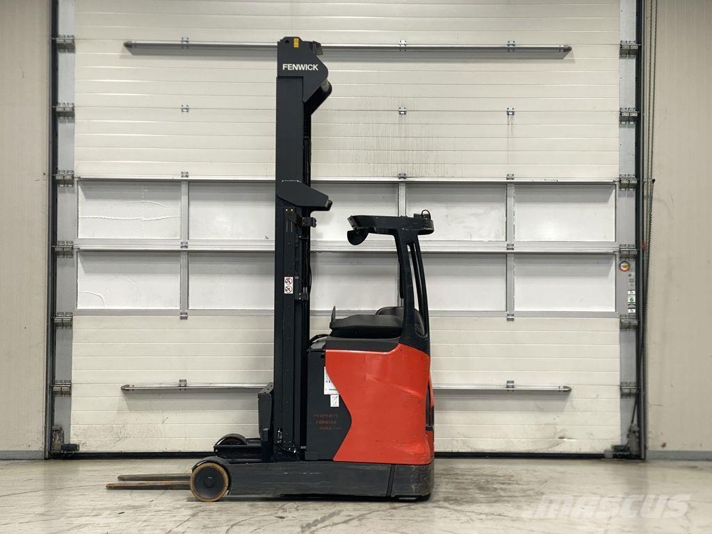 Linde R16 Reach trucks