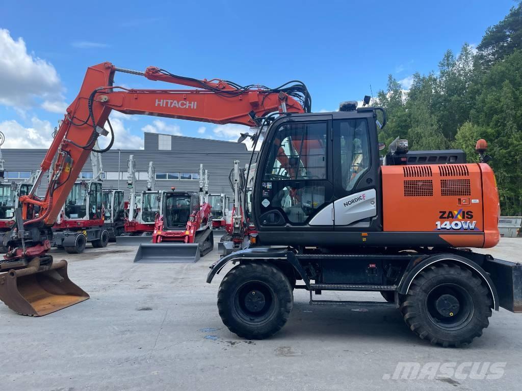 Hitachi 140W Wheeled excavators