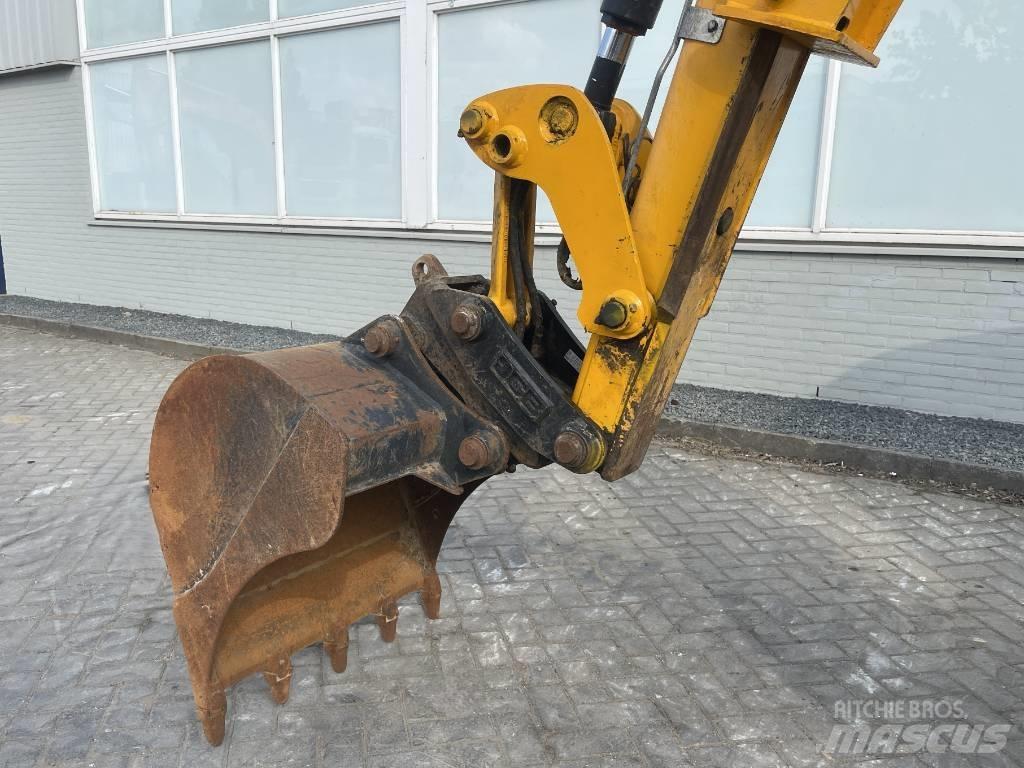 JCB 3 CX    2017    CE Backhoe loaders