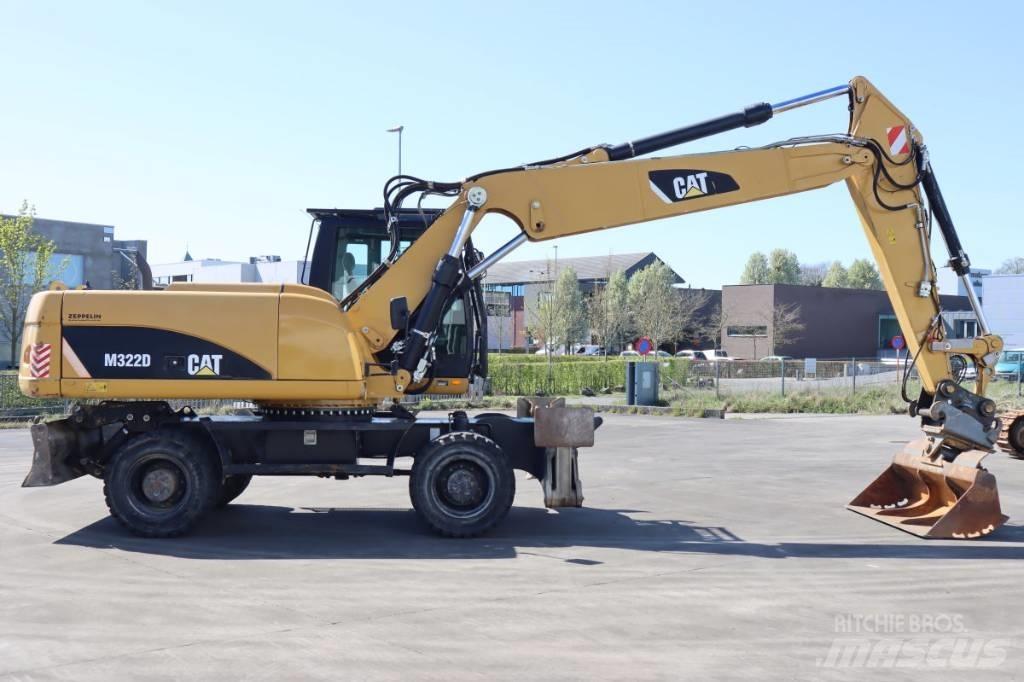 CAT M322D Wheeled excavators