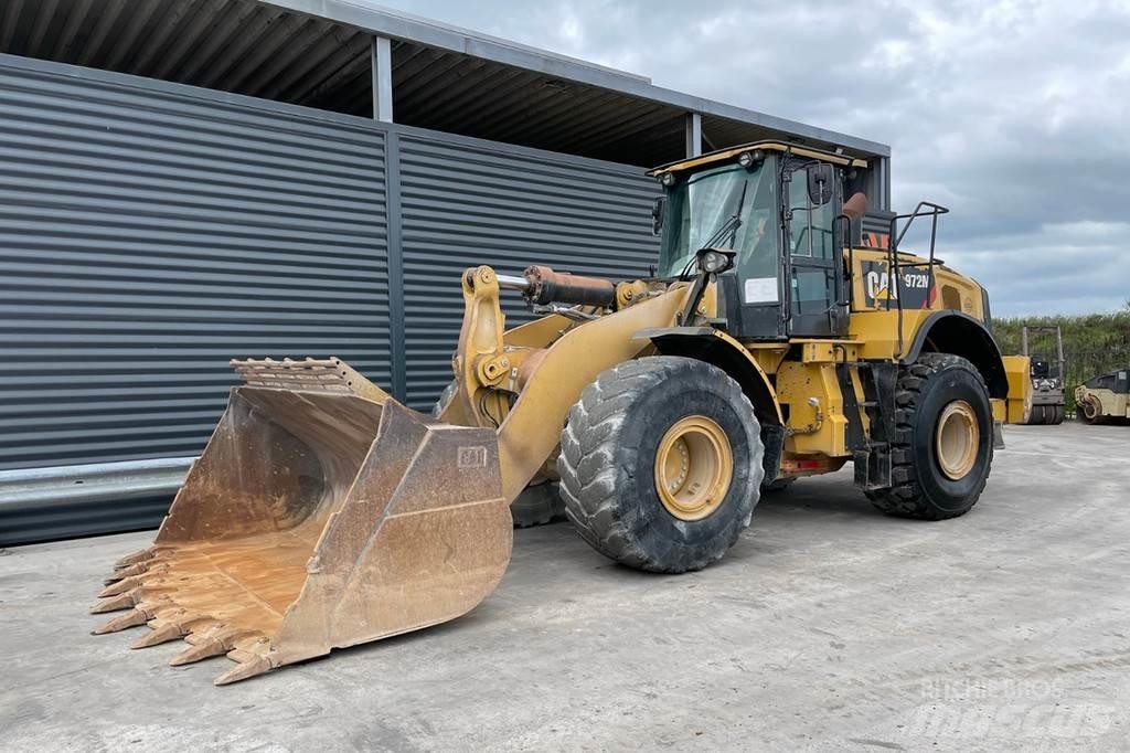 CAT 972M Wheel loaders
