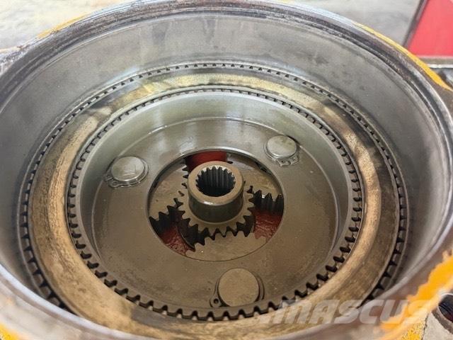 Liebherr sat 225 Transmission