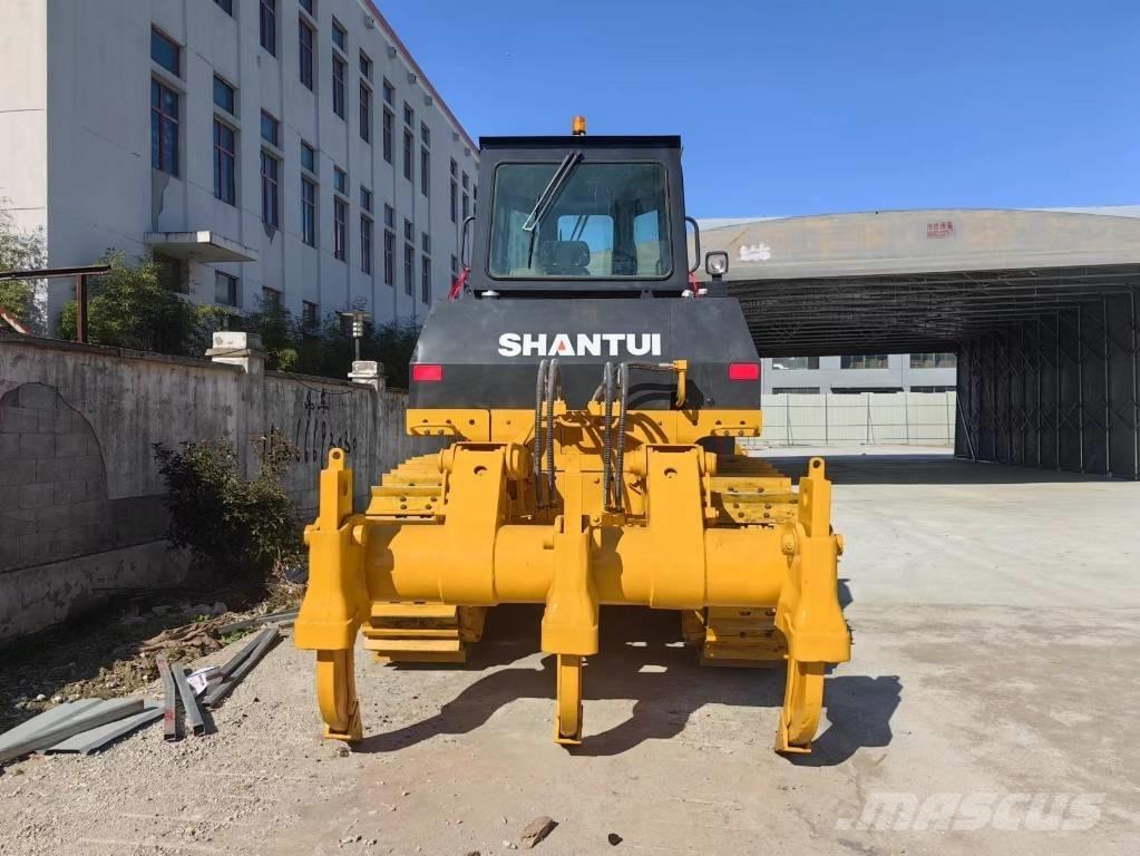 Shantui SD22 Crawler dozers