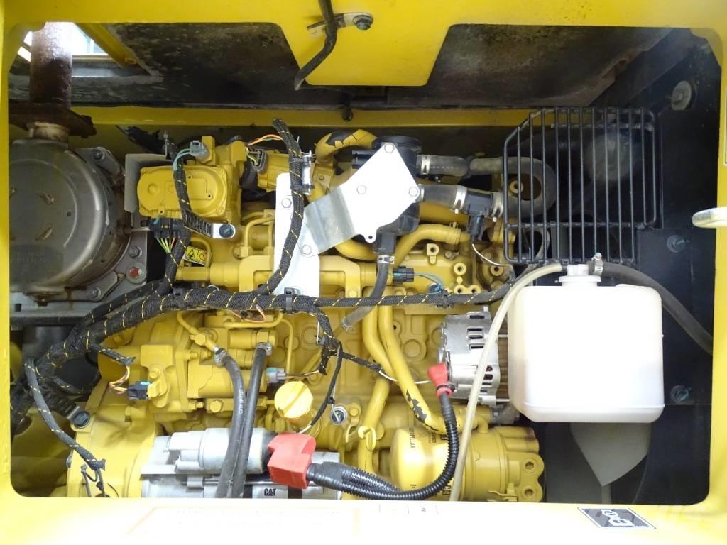 CAT 310 Crawler excavators