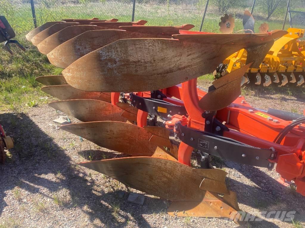 Kubota RM 300 SV Reversible ploughs