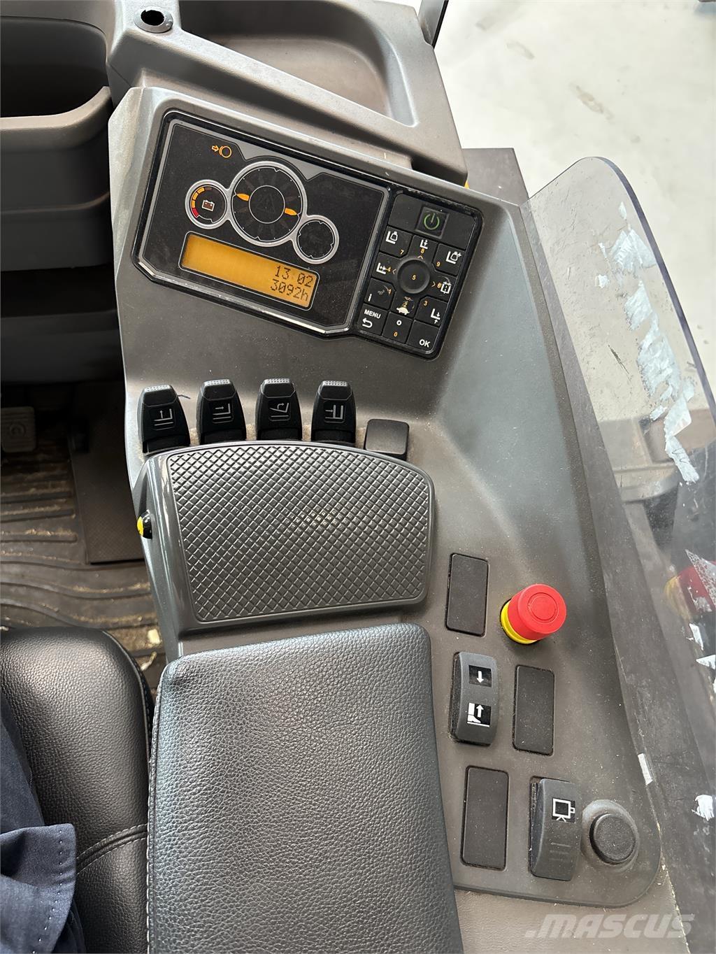 Atlet UMS200 Reach trucks