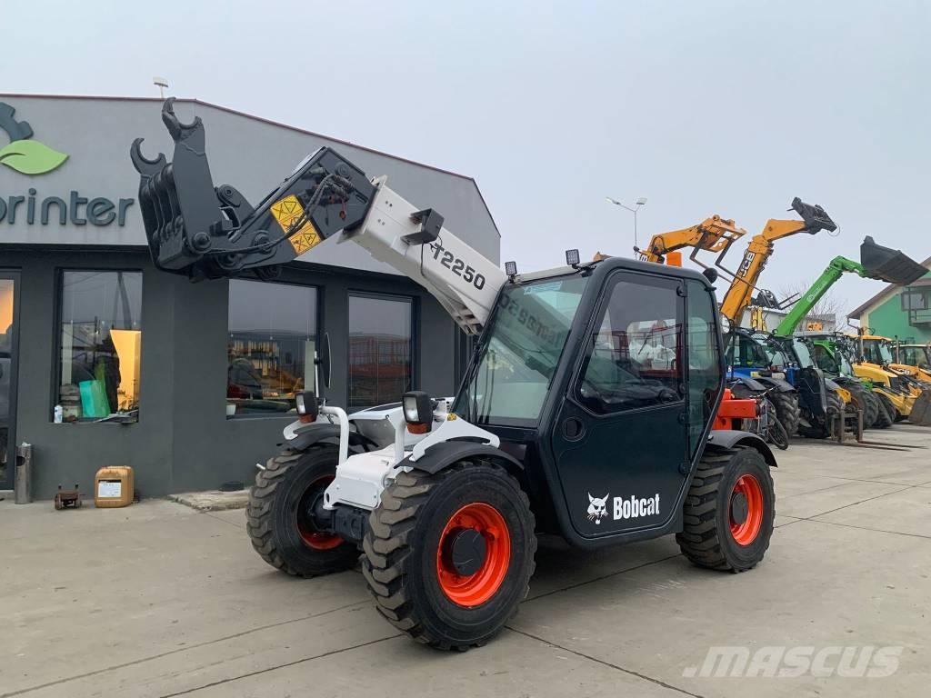 Bobcat T 2250 Telehandlers for agriculture