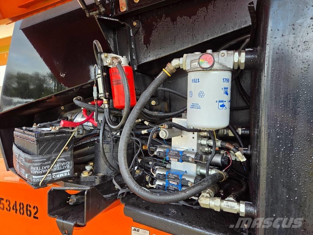 JLG 660 SJ Telescopic boom lifts