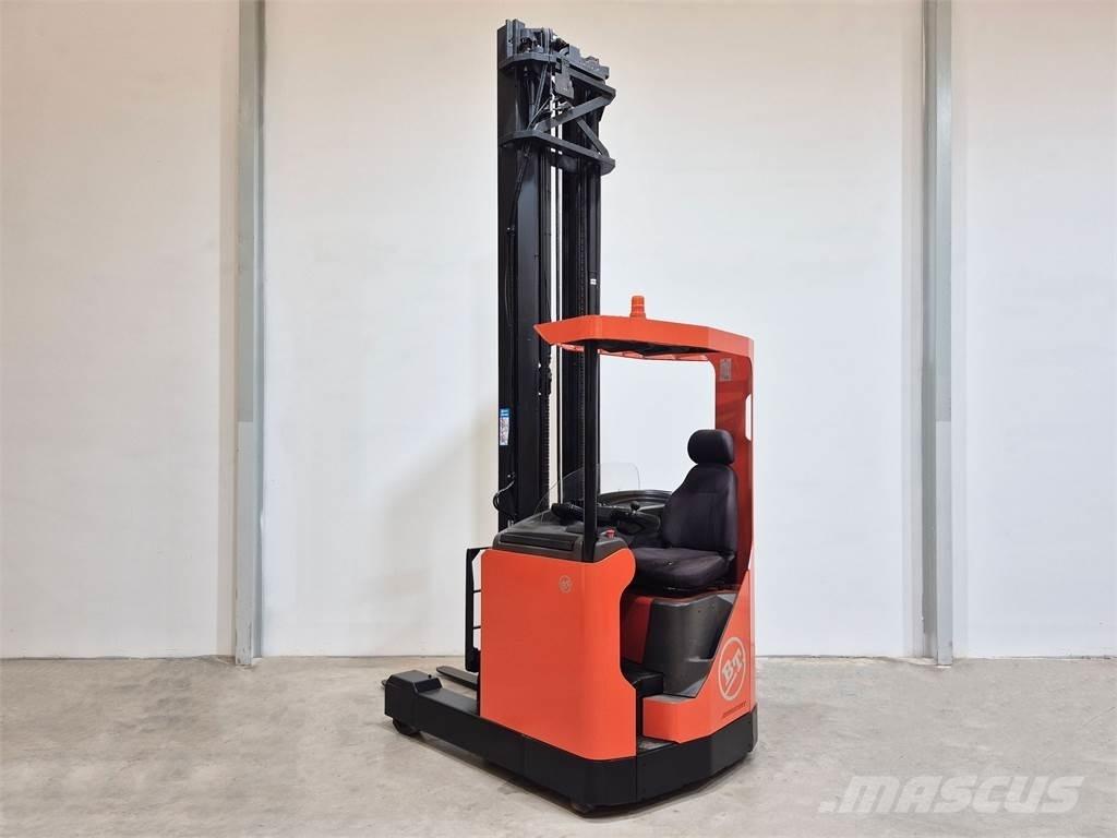 BT RRB 3 Reach trucks
