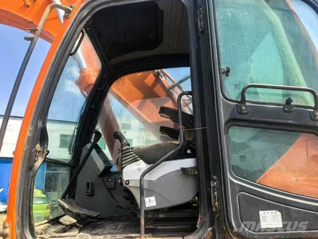 Doosan DX 260 Crawler excavators