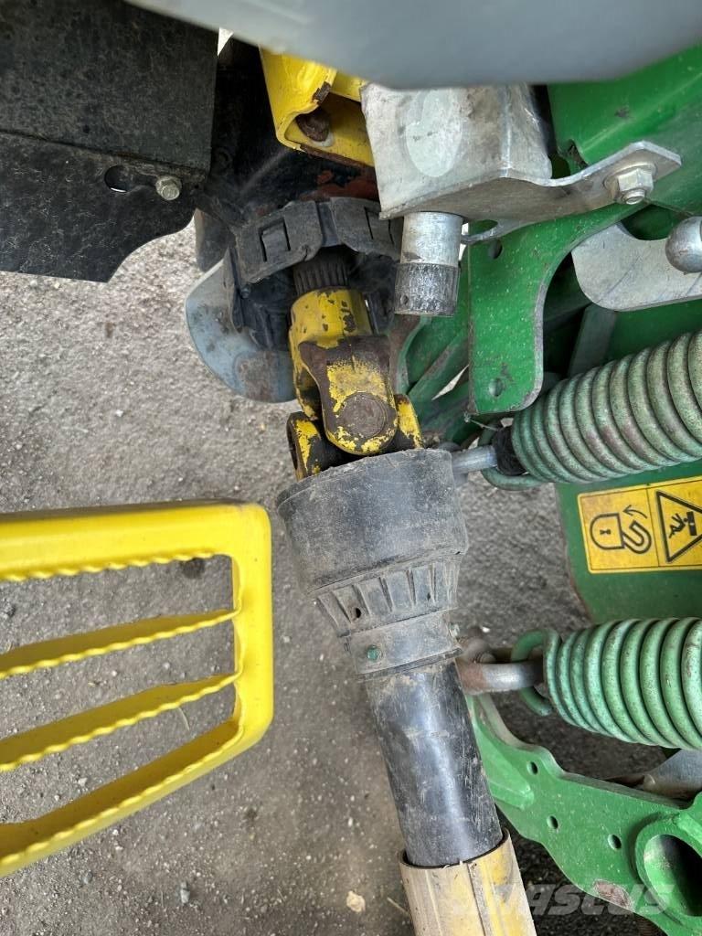 John Deere 8600 Self-propelled foragers