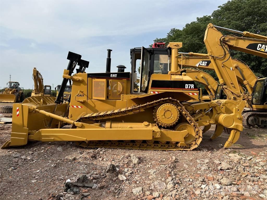 CAT D 7 R Crawler dozers
