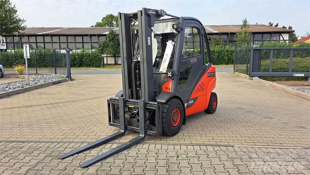 Linde H35D-02 Diesel trucks
