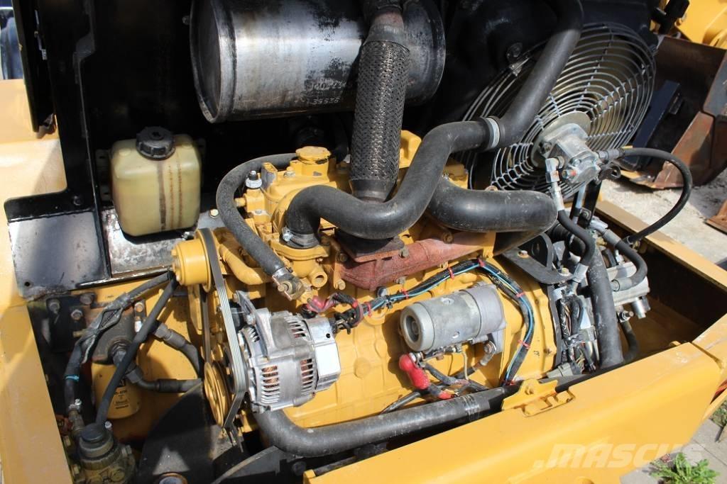 CAT 902 Wheel loaders